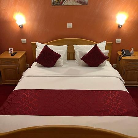 Saint Paul Accommodation Кралево Екстер'єр фото